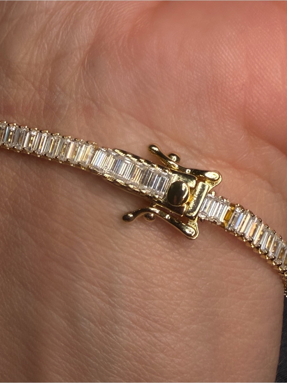 Elegant 0.90 CTW VVS D Color Moissanite Clover Tennis Bracelet 7.25” - Picture 8 of 10